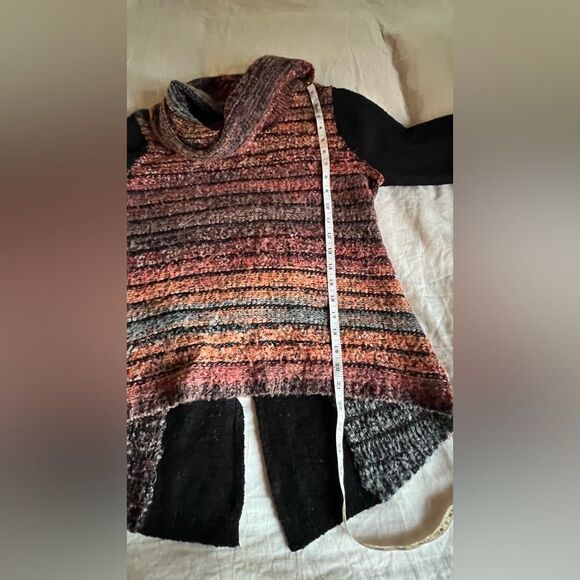 Ombré unique knit Women's Sweater - Picture 5 of 9